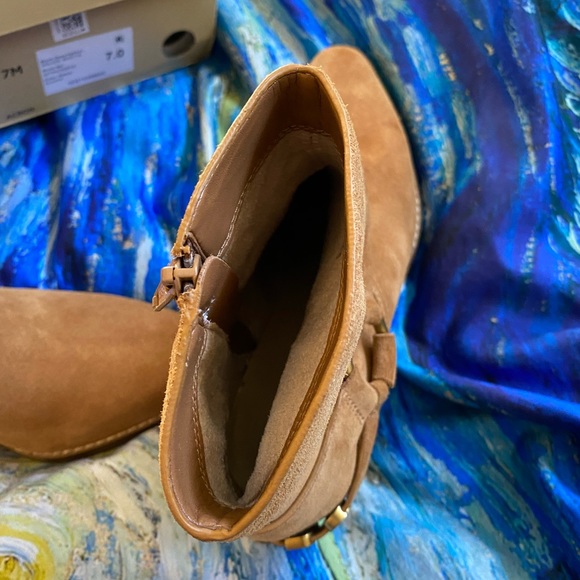 Michael Kors - new in box, never worn - Picture 8 of 14